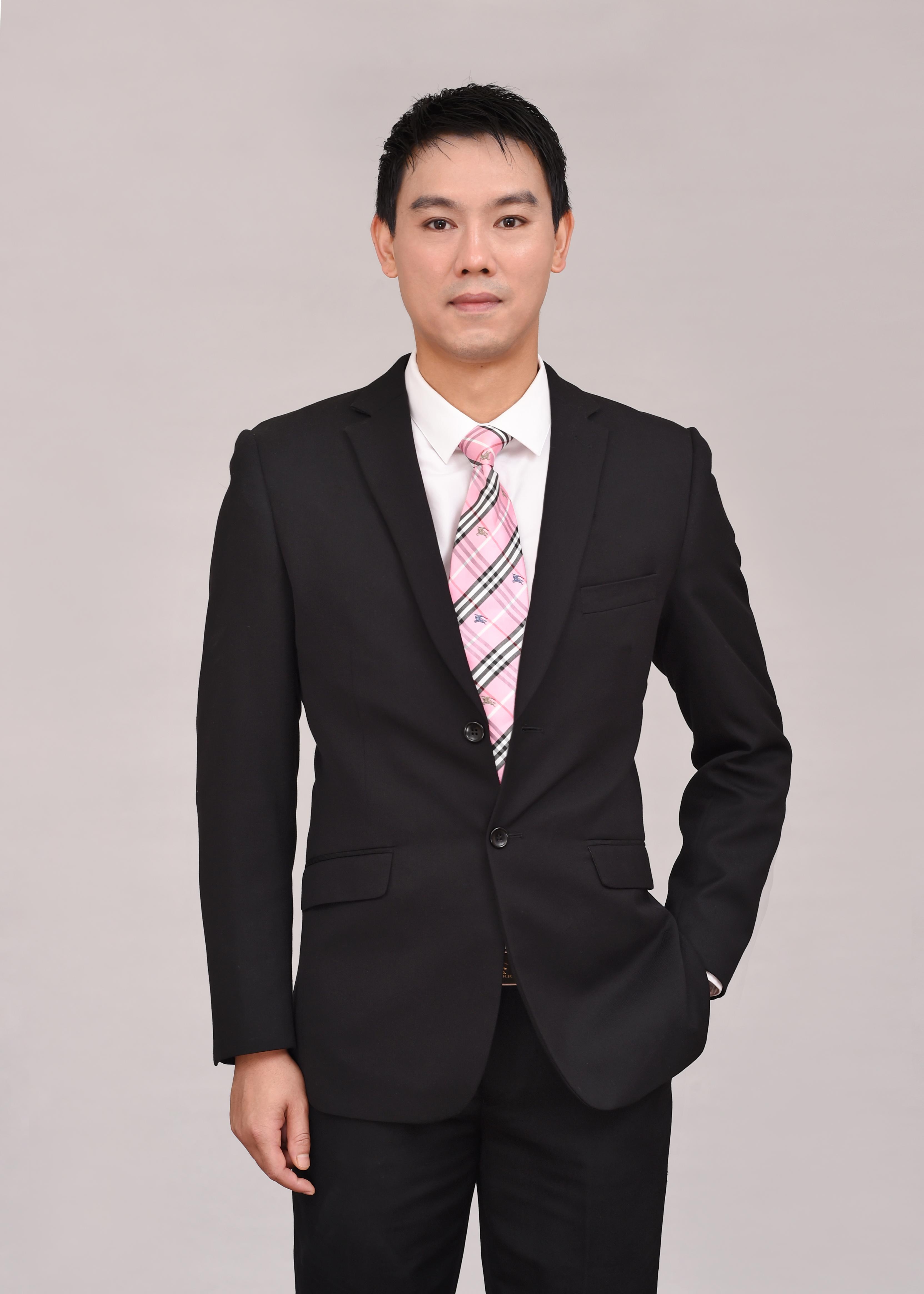 罗金华 灯光与音效负责人